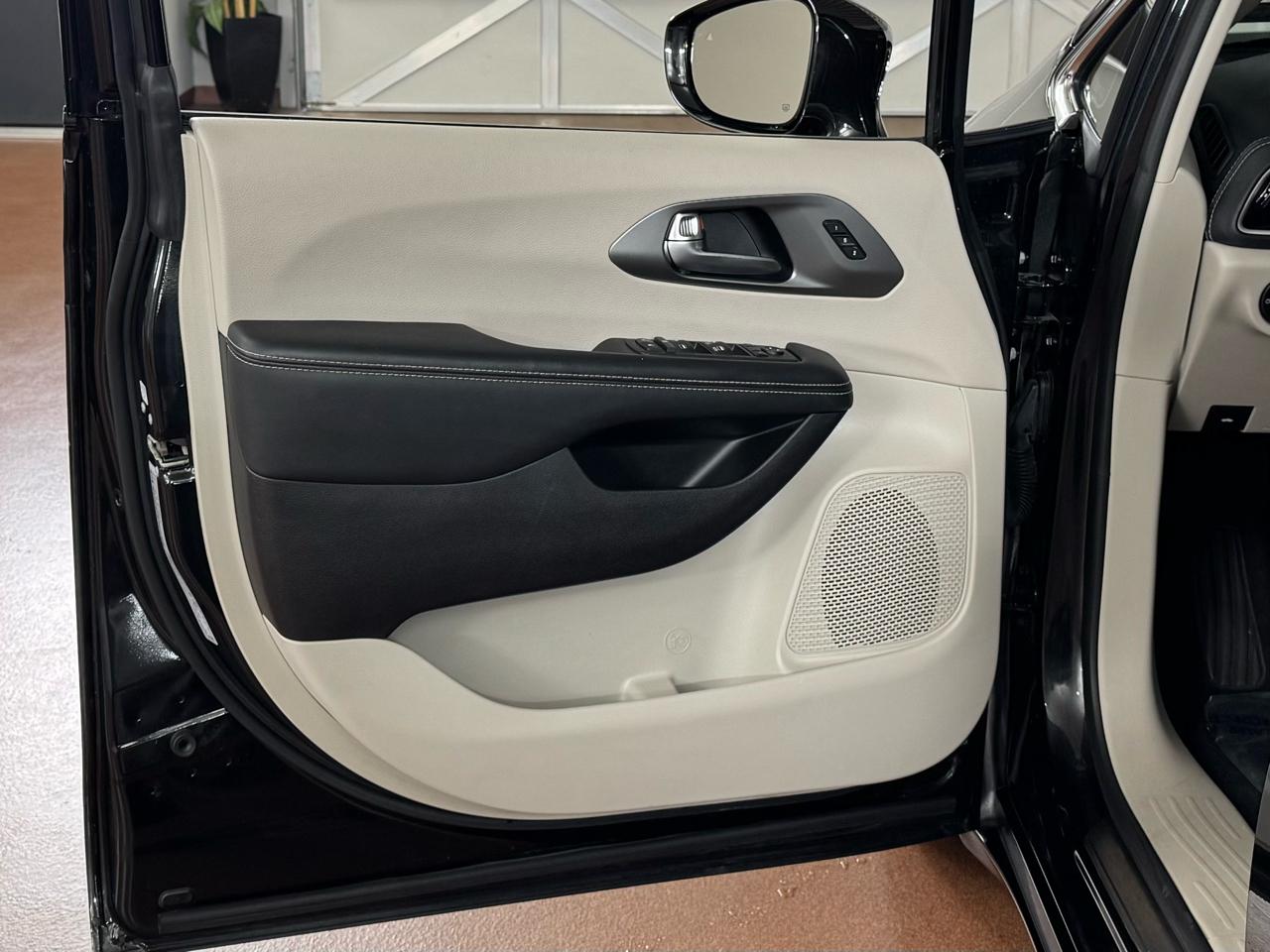 Chrysler Pacifica Touring-L 2022