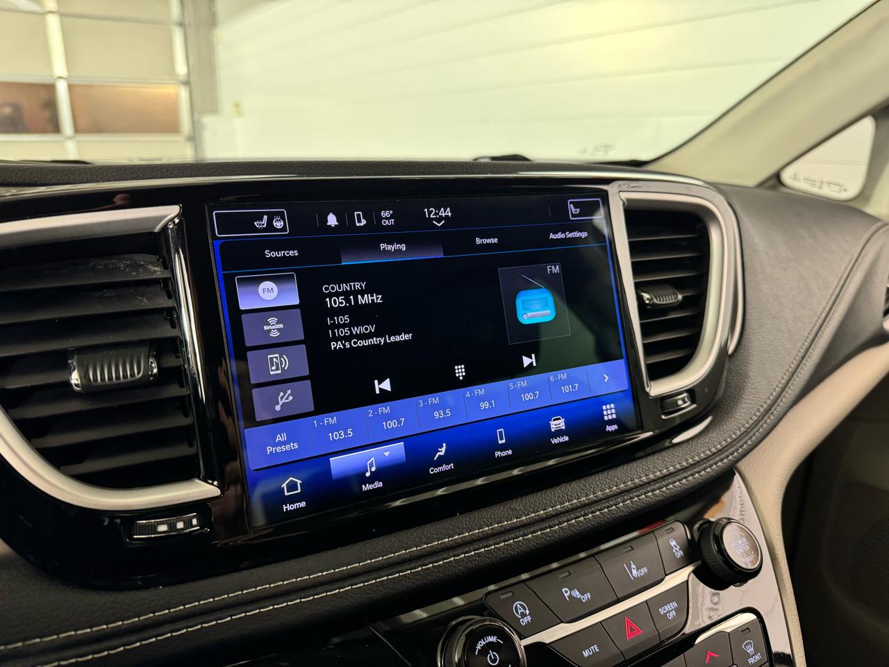 Chrysler Pacifica Touring-L 2022