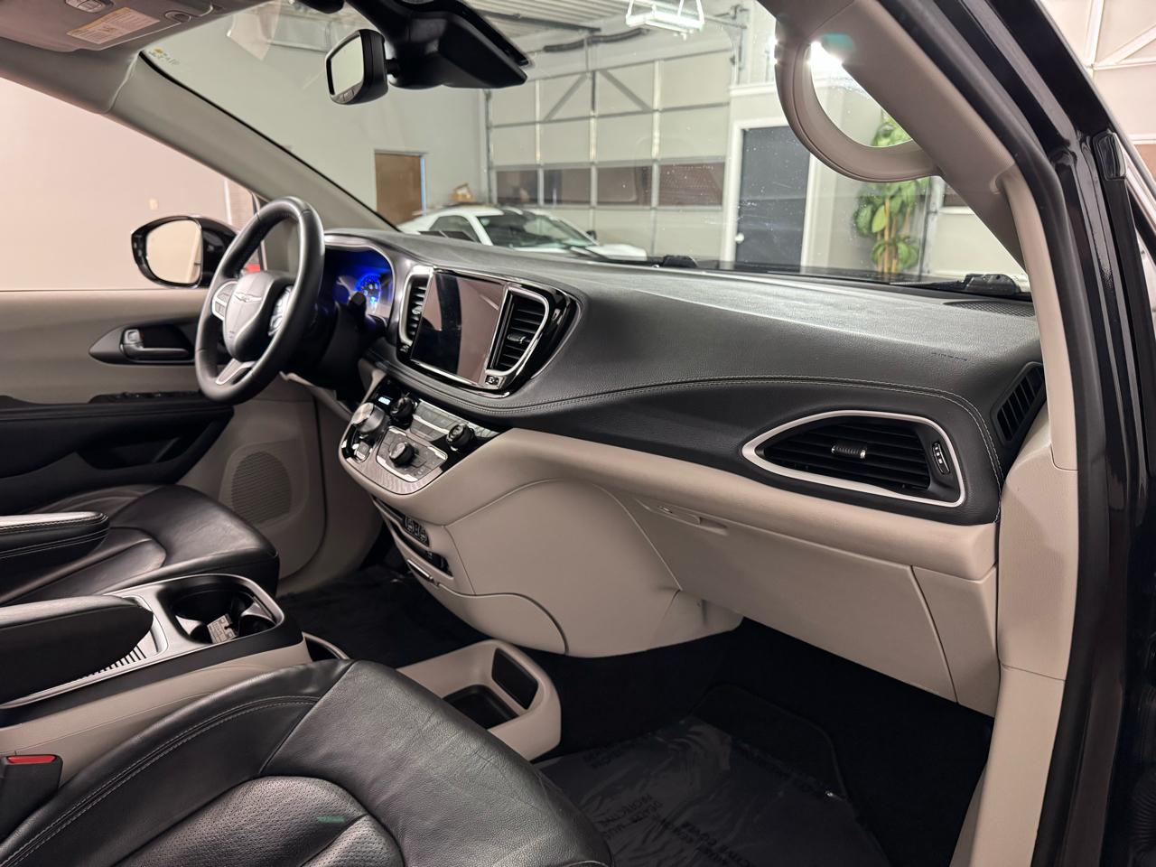 Chrysler Pacifica Touring-L 2022