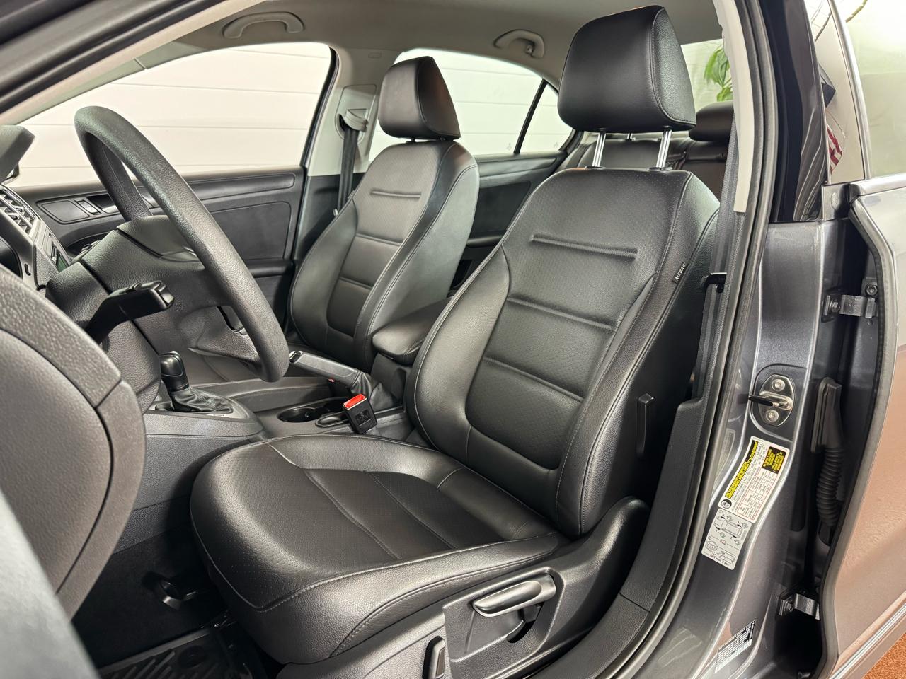 Volkswagen Jetta SE 2014