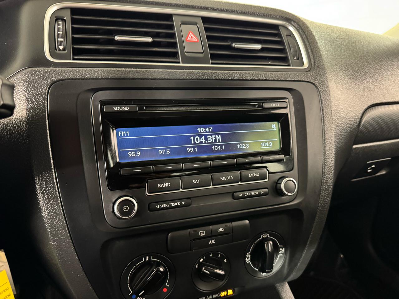 Volkswagen Jetta SE 2014