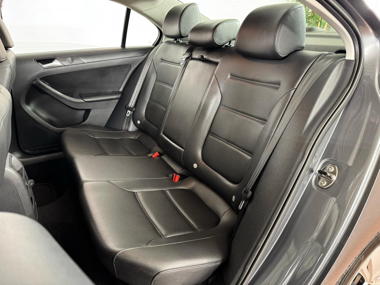 Volkswagen Jetta SE 2014