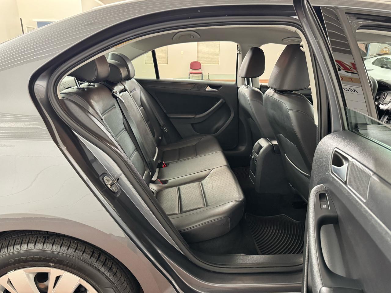 Volkswagen Jetta SE 2014