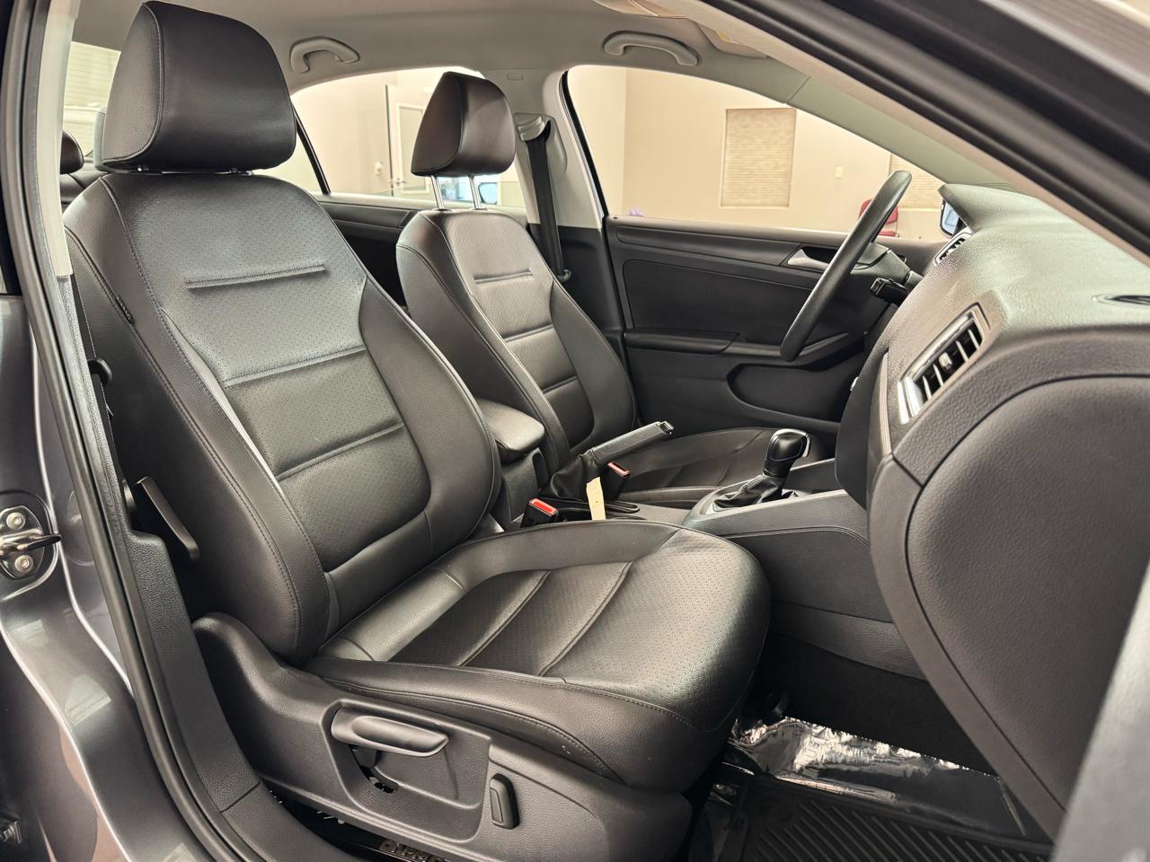 Volkswagen Jetta SE 2014