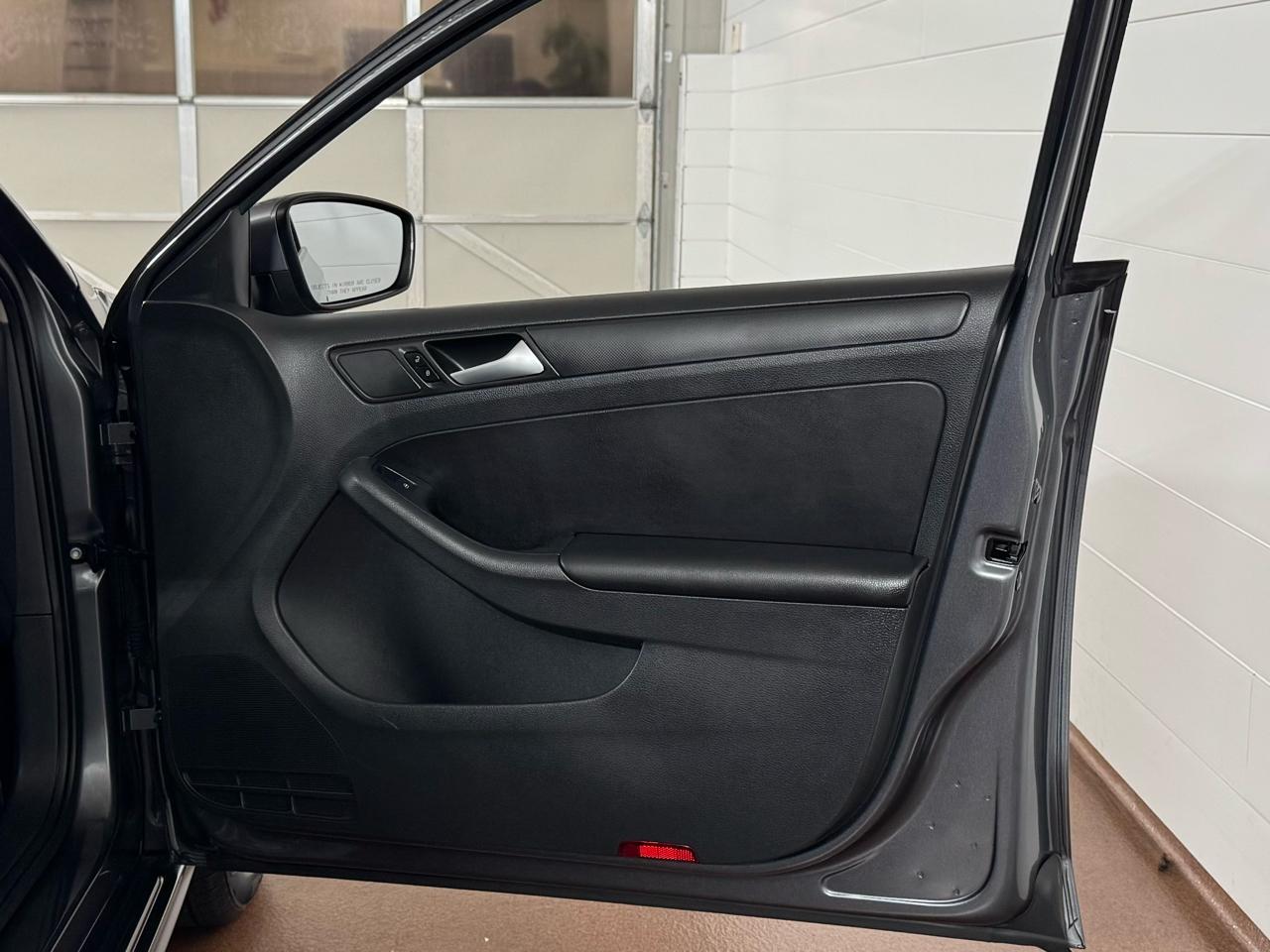 Volkswagen Jetta SE 2014