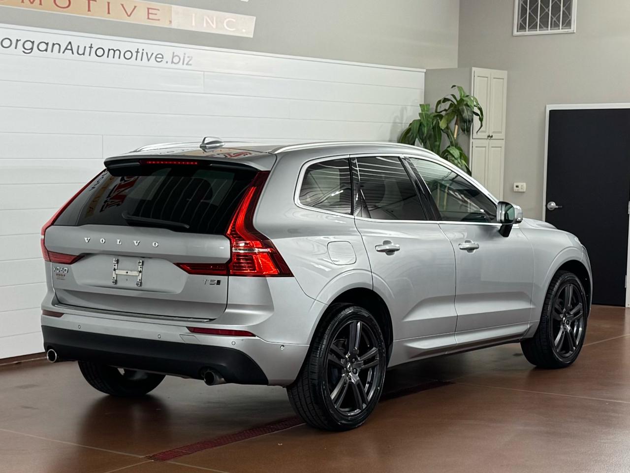 Volvo XC60 T5 Momentum AWD 2018