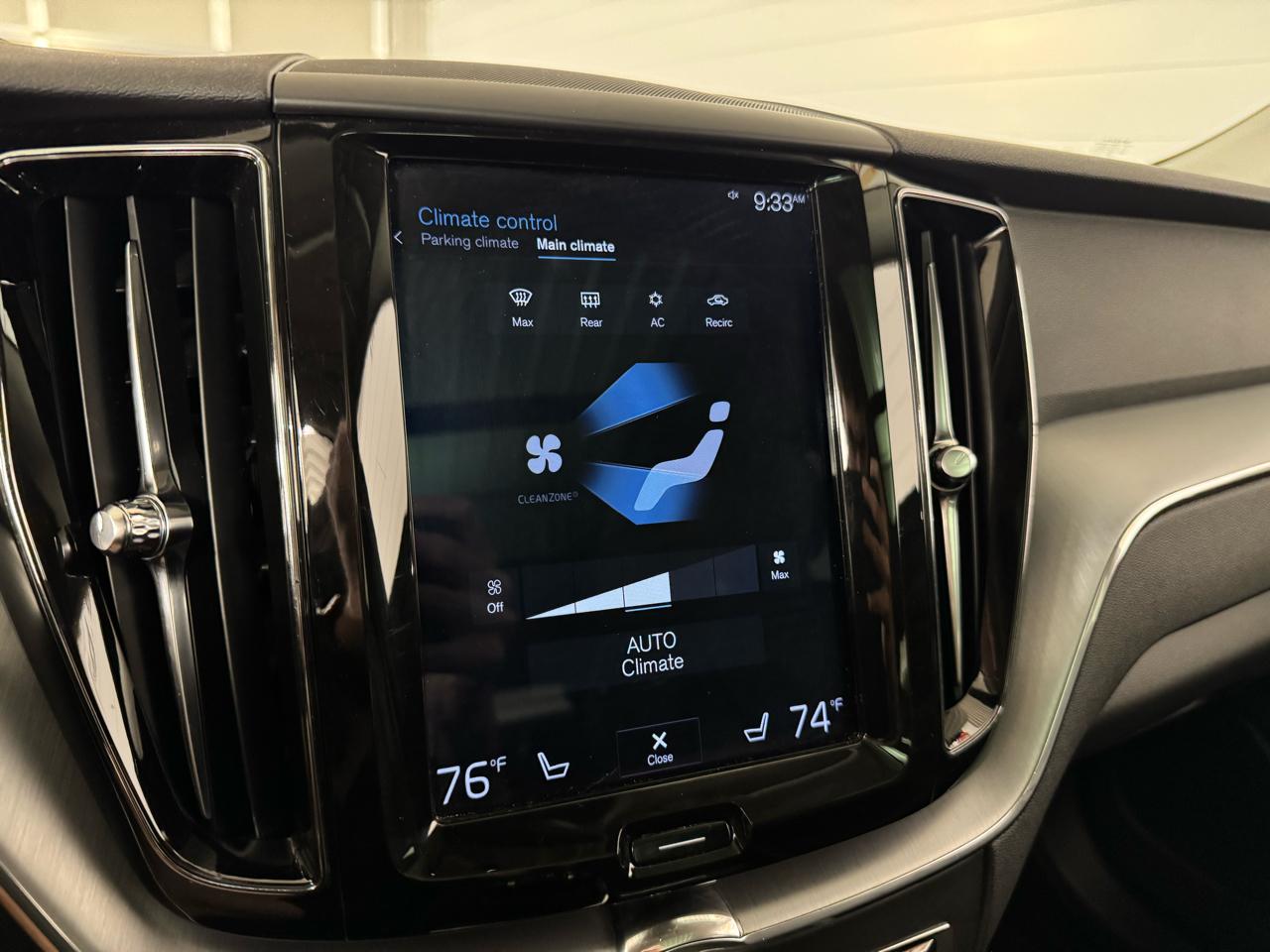 Volvo XC60 T5 Momentum AWD 2018