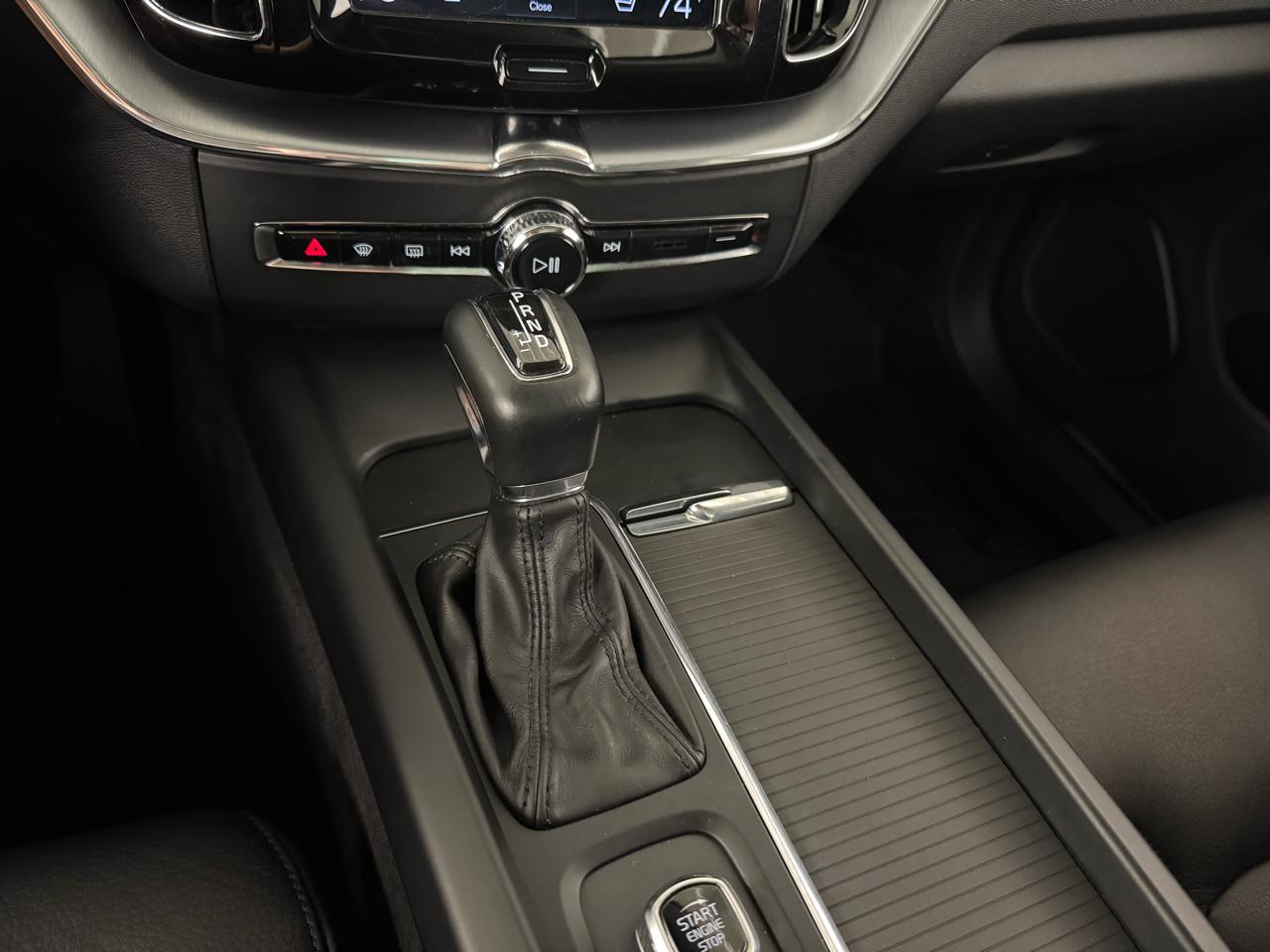 Volvo XC60 T5 Momentum AWD 2018