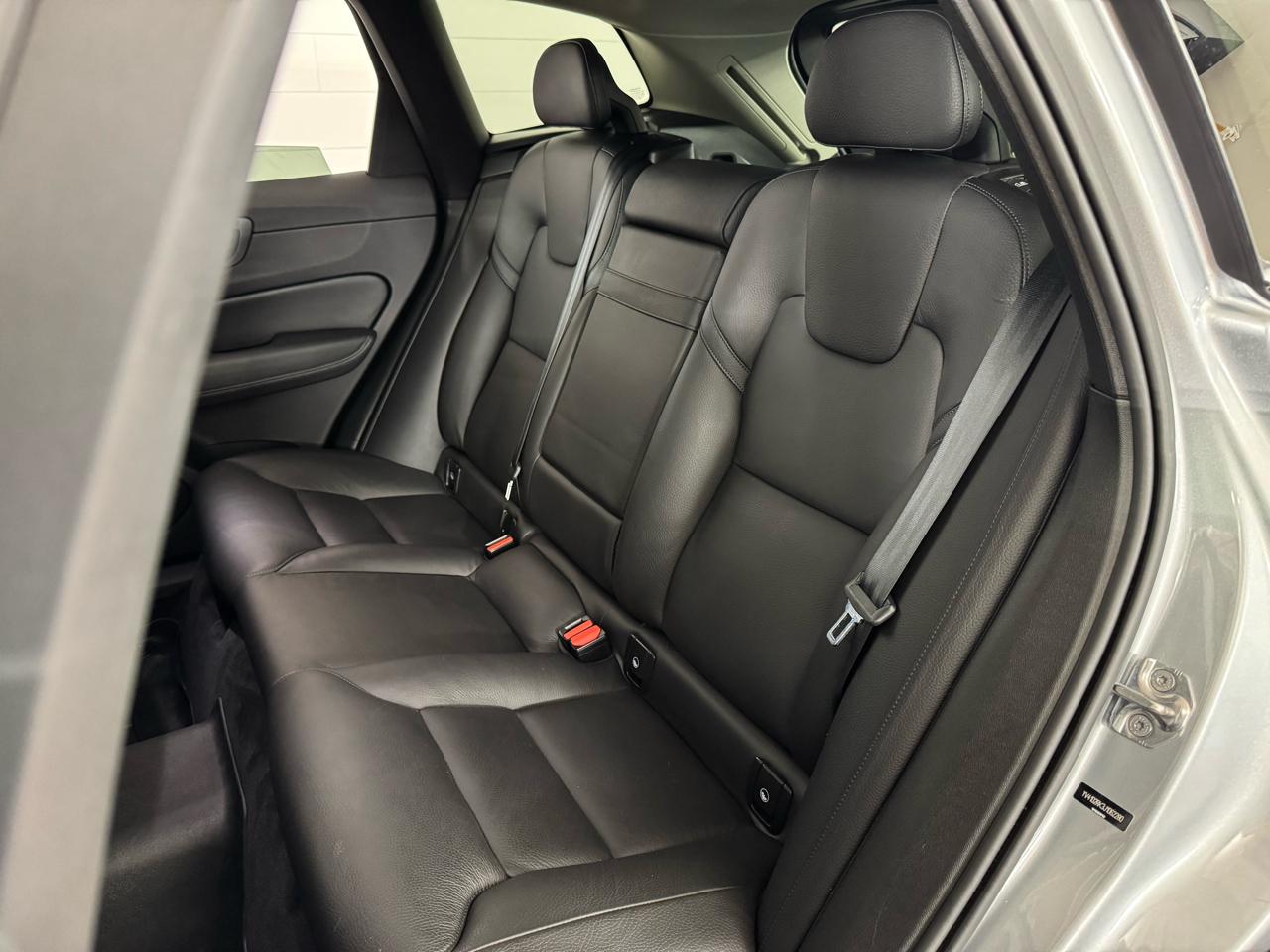 Volvo XC60 T5 Momentum AWD 2018