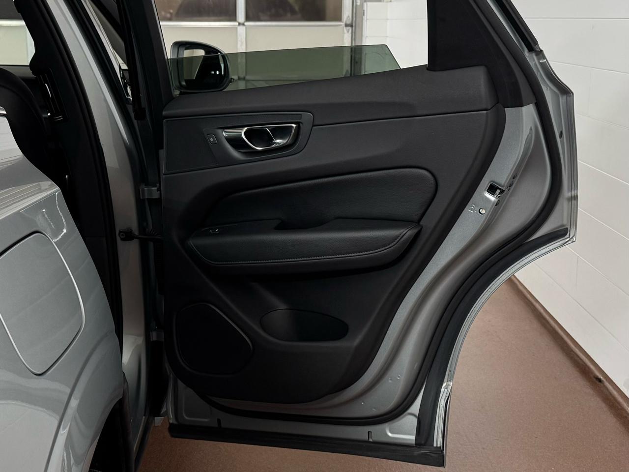 Volvo XC60 T5 Momentum AWD 2018