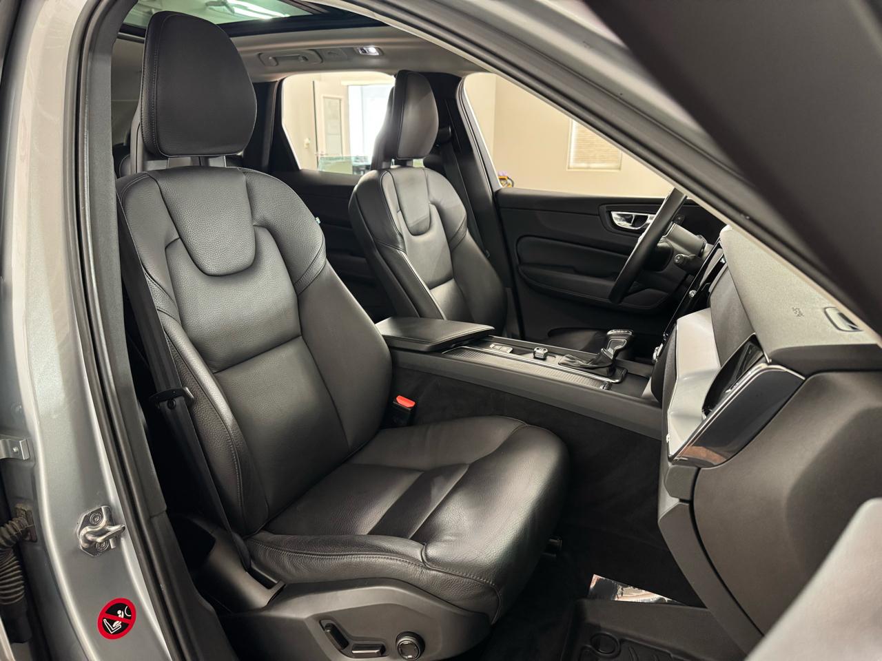 Volvo XC60 T5 Momentum AWD 2018