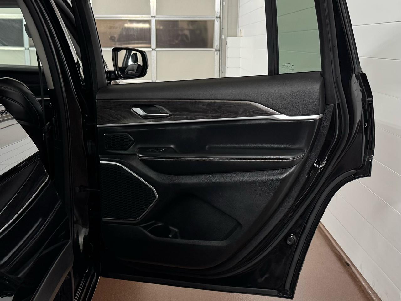 Jeep Grand Cherokee L Limited 4x4 2021