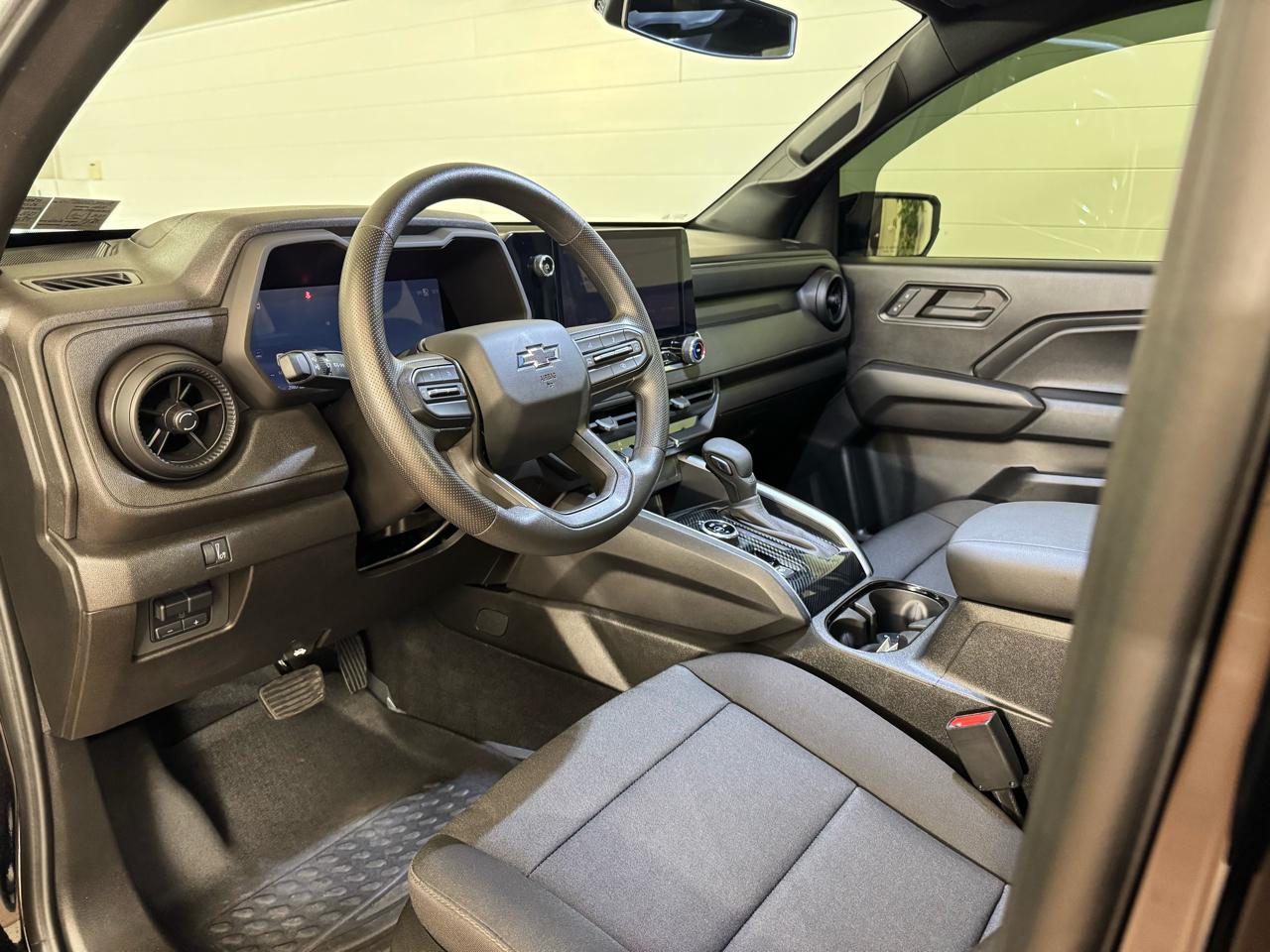 Chevrolet Colorado Trail Boss Crew Cab 4WD 2024