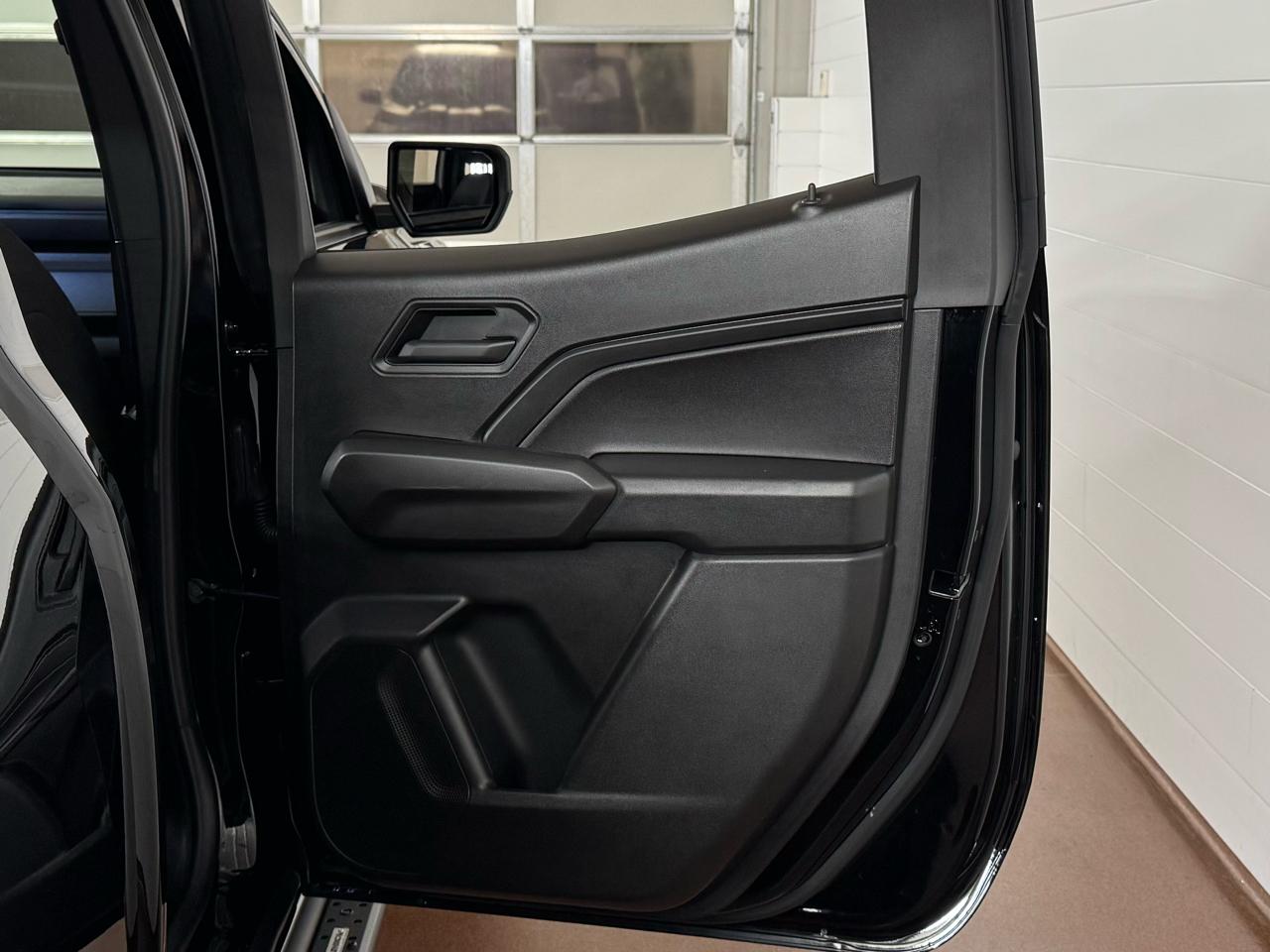 Chevrolet Colorado Trail Boss Crew Cab 4WD 2024