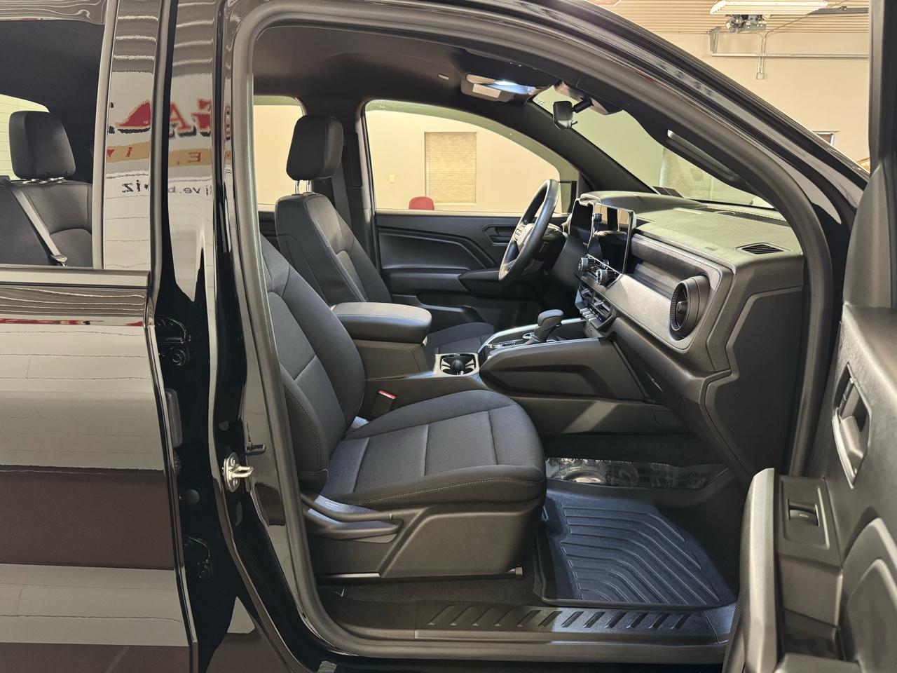 Chevrolet Colorado Trail Boss Crew Cab 4WD 2024