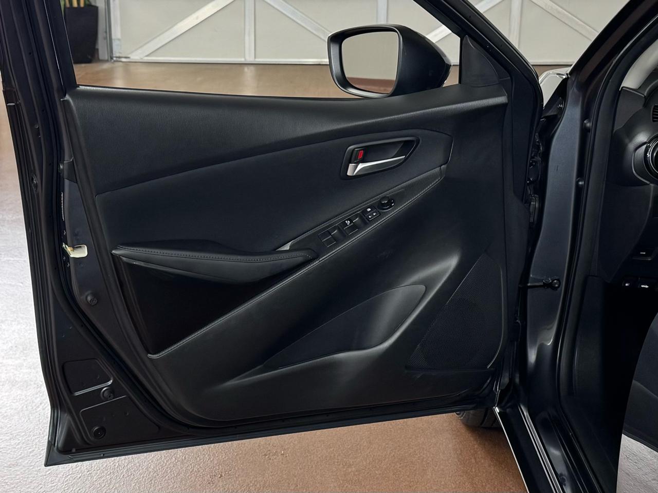 Toyota Yaris iA 6A 2018