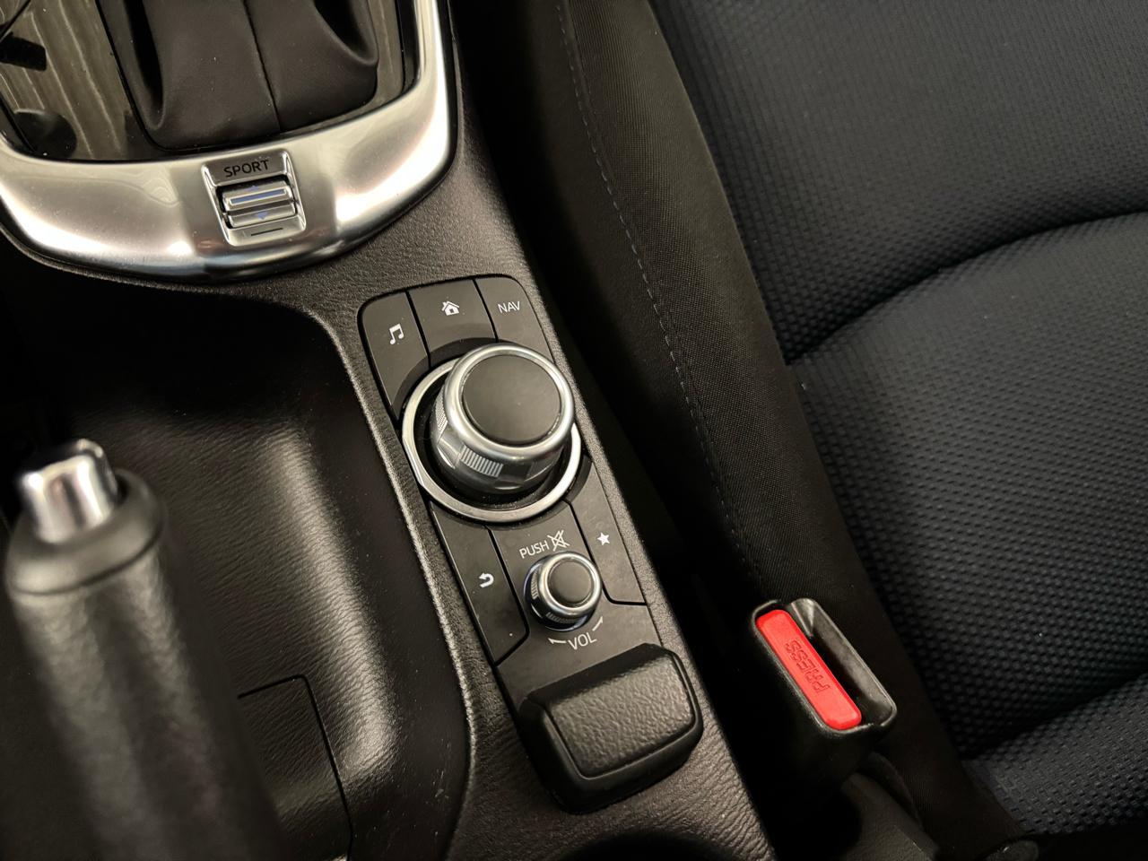 Toyota Yaris iA 6A 2018