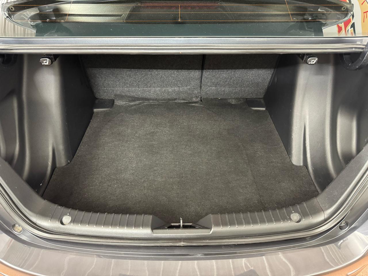 Toyota Yaris iA 6A 2018