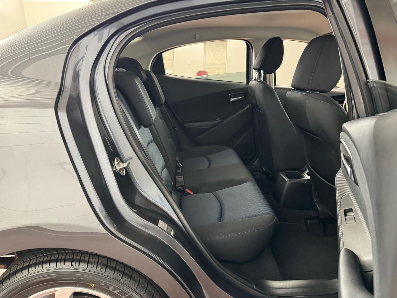 Toyota Yaris iA 6A 2018