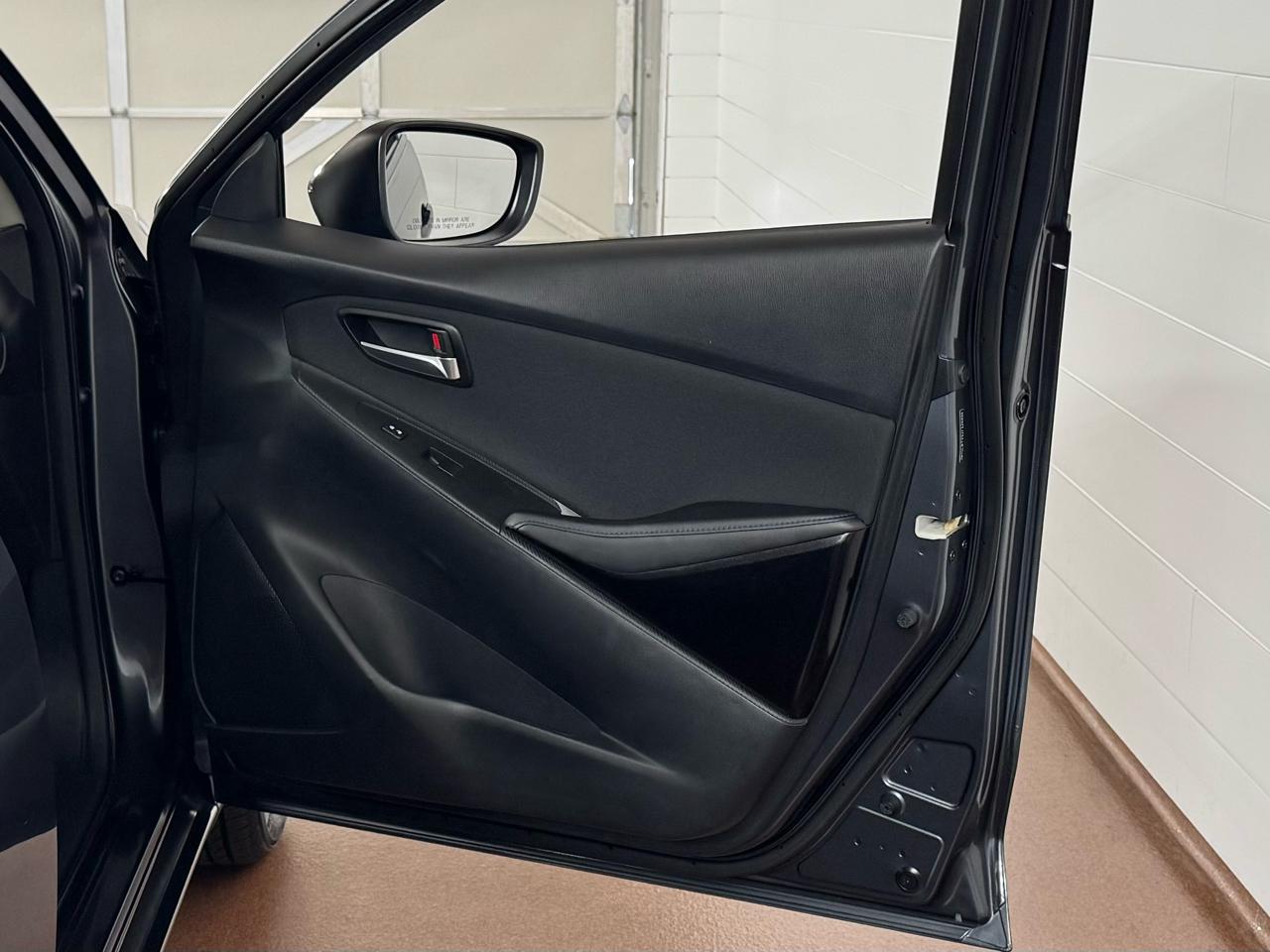 Toyota Yaris iA 6A 2018