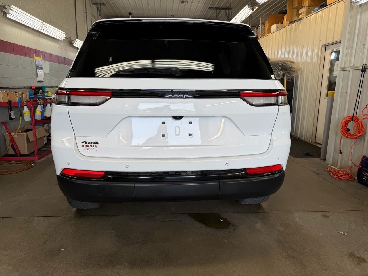 Jeep Grand Cherokee Laredo 4WD 2023