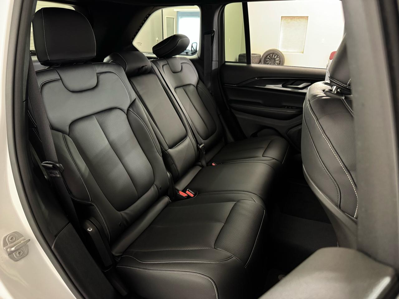 Jeep Grand Cherokee Altitude 4x4 2023