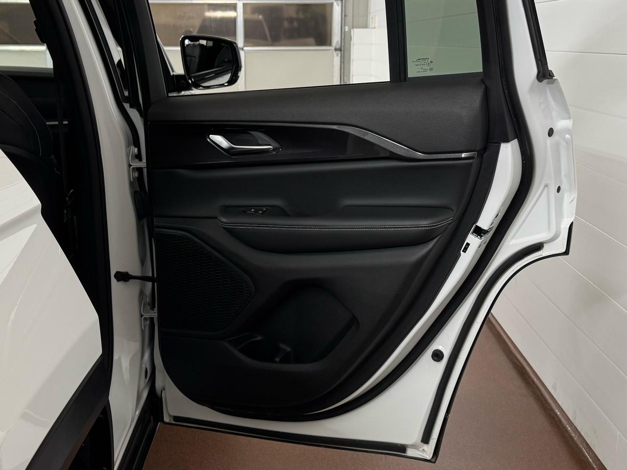 Jeep Grand Cherokee Altitude 4x4 2023