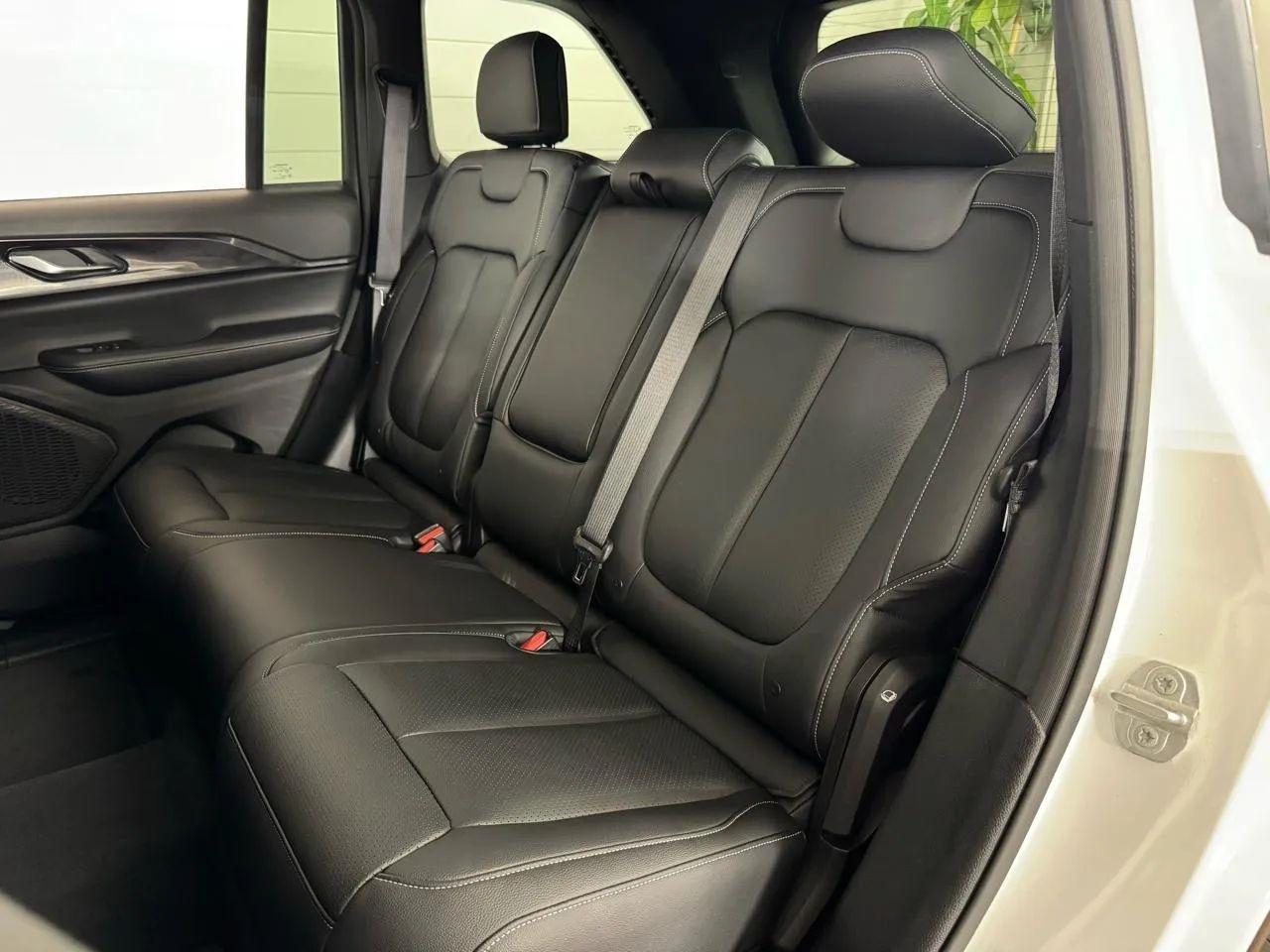 Jeep Grand Cherokee Altitude 4x4 2023