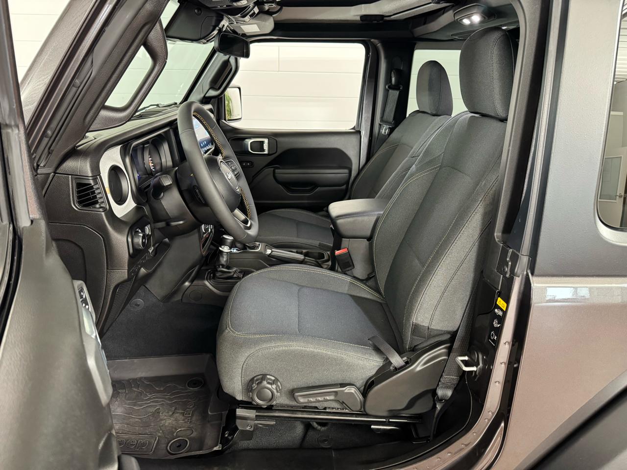 Jeep Wrangler Sport S 4x4 2024