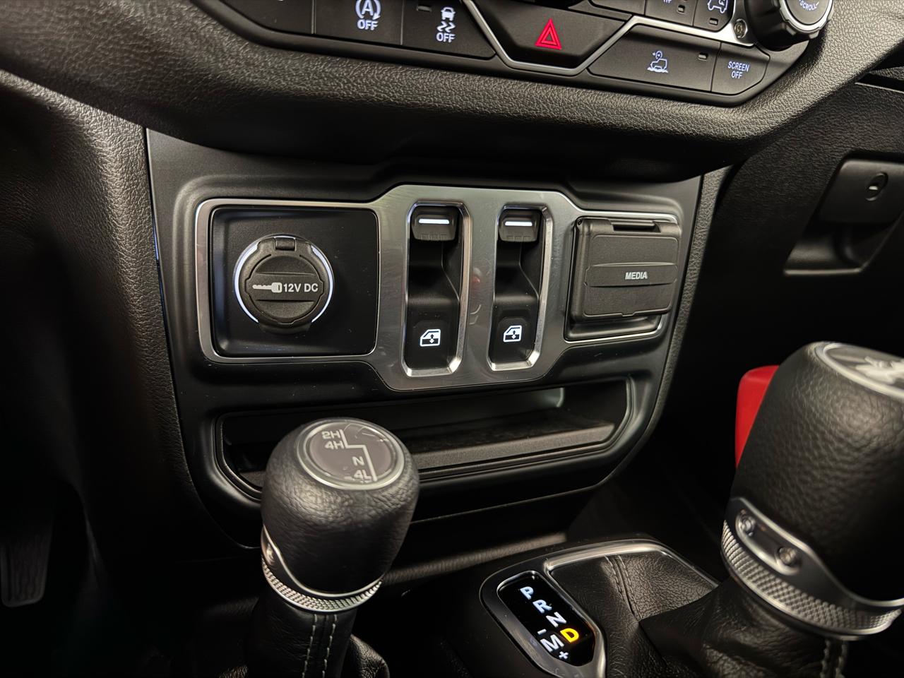 Jeep Wrangler Sport S 4x4 2024