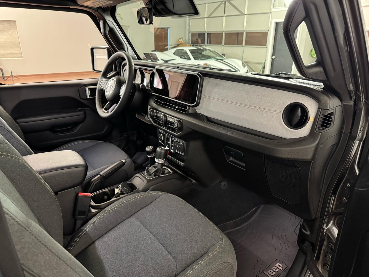 Jeep Wrangler Sport S 4x4 2024