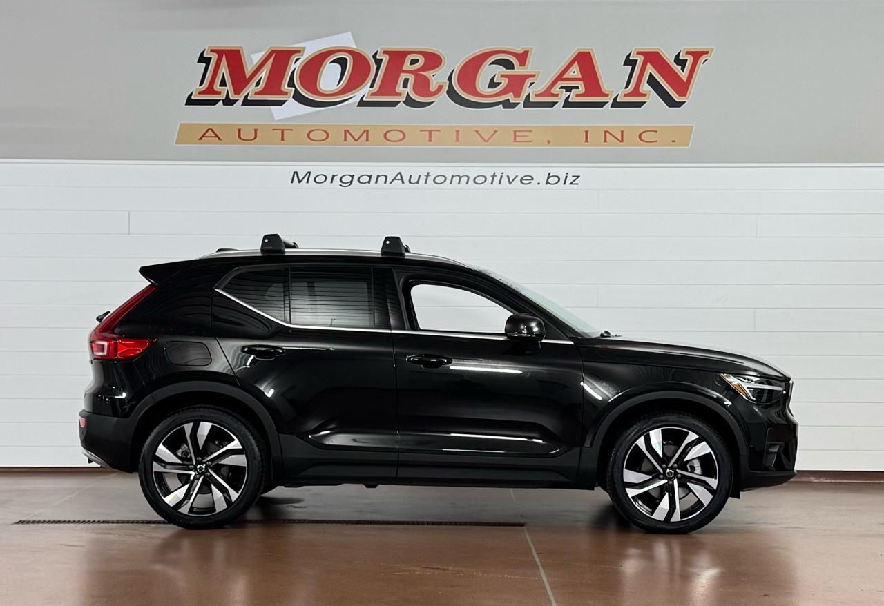 Volvo XC40  2024