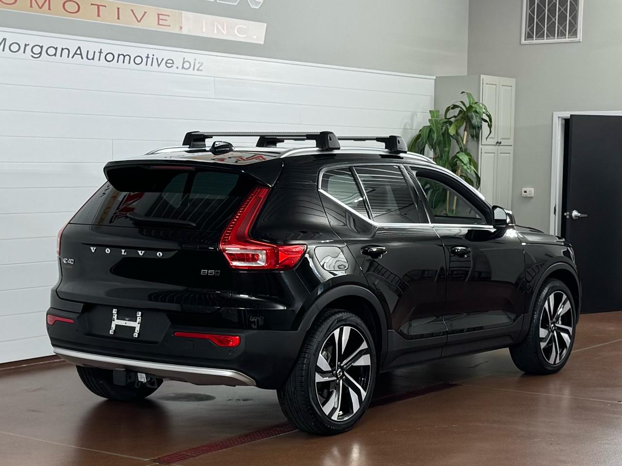 Volvo XC40  2024