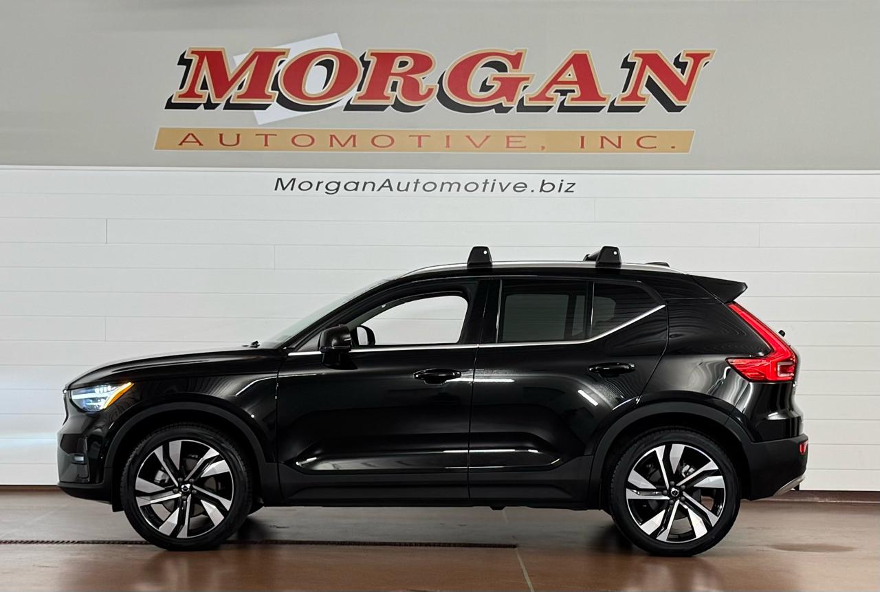 Volvo XC40  2024