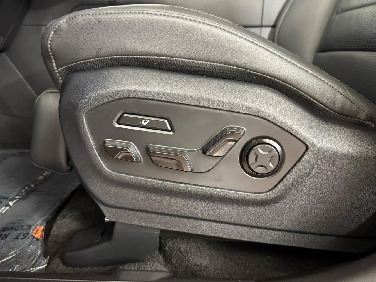 Hyundai Santa Fe Hybrid Calligraphy AWD 2025