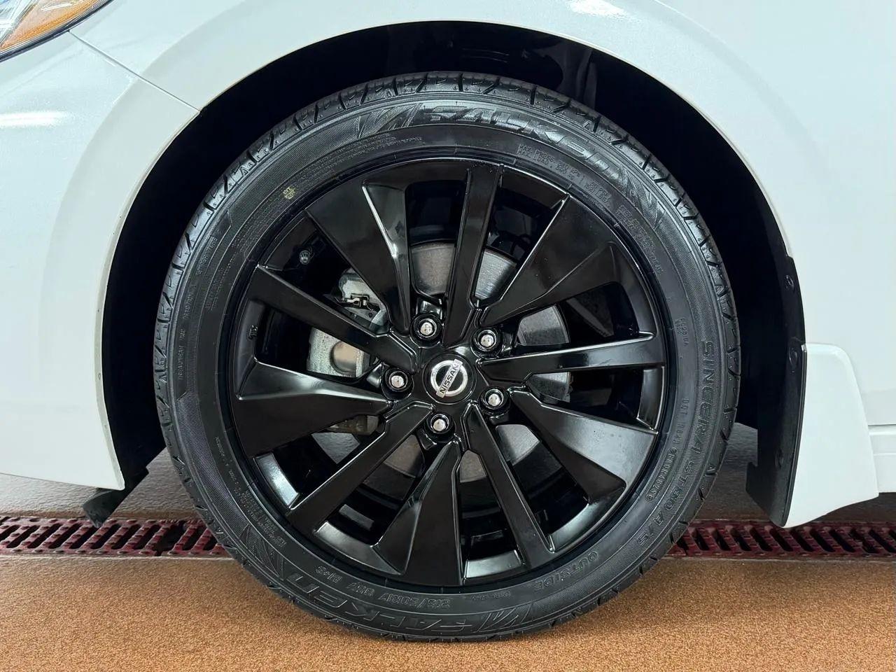Nissan Sentra  2023