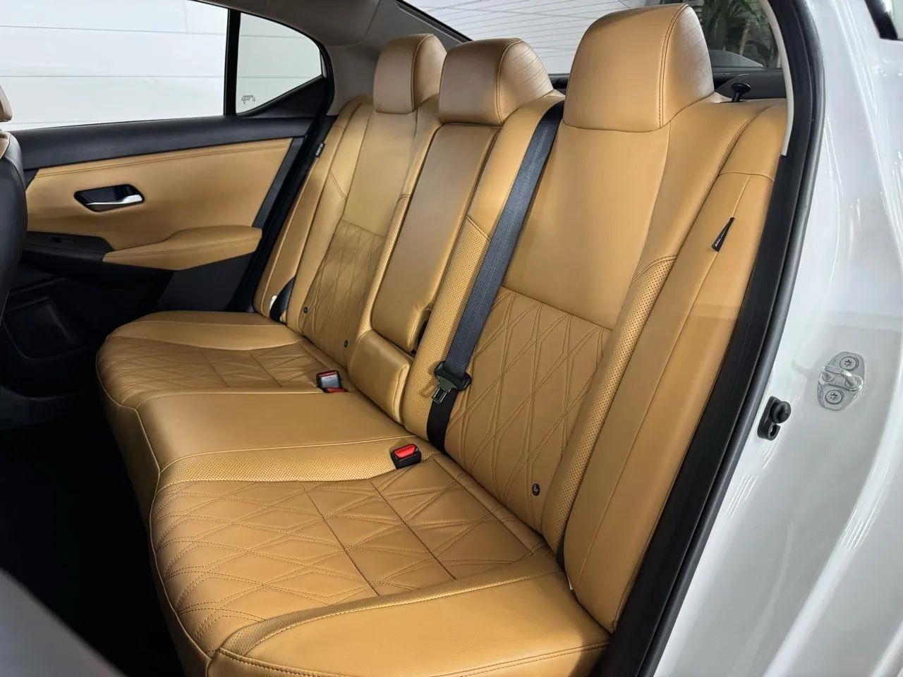 Nissan Sentra  2023