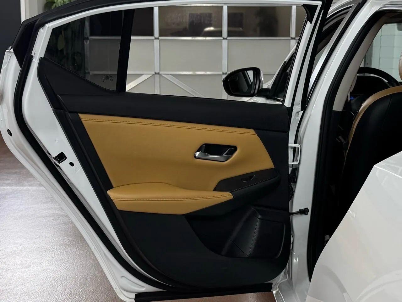 Nissan Sentra  2023