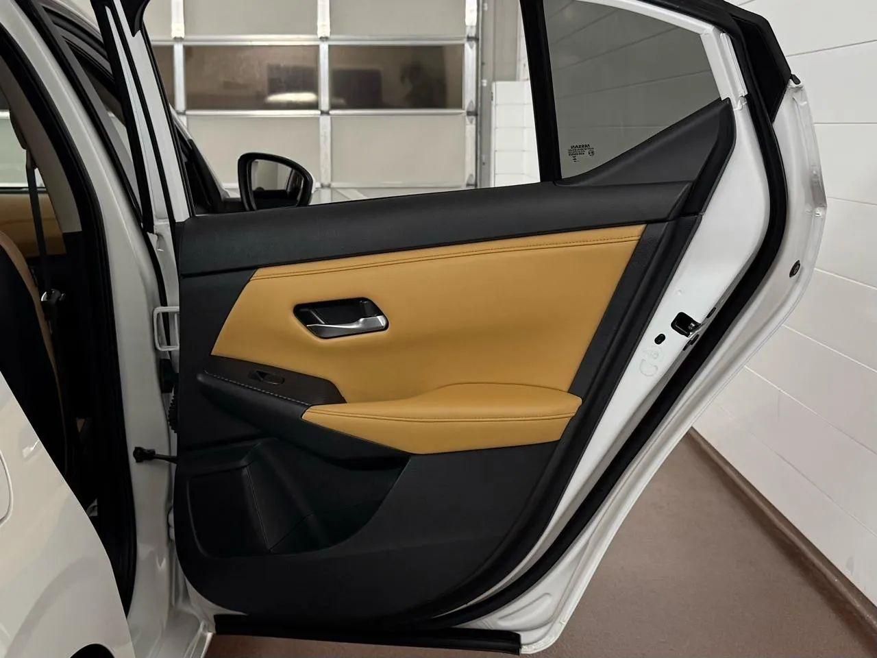 Nissan Sentra  2023