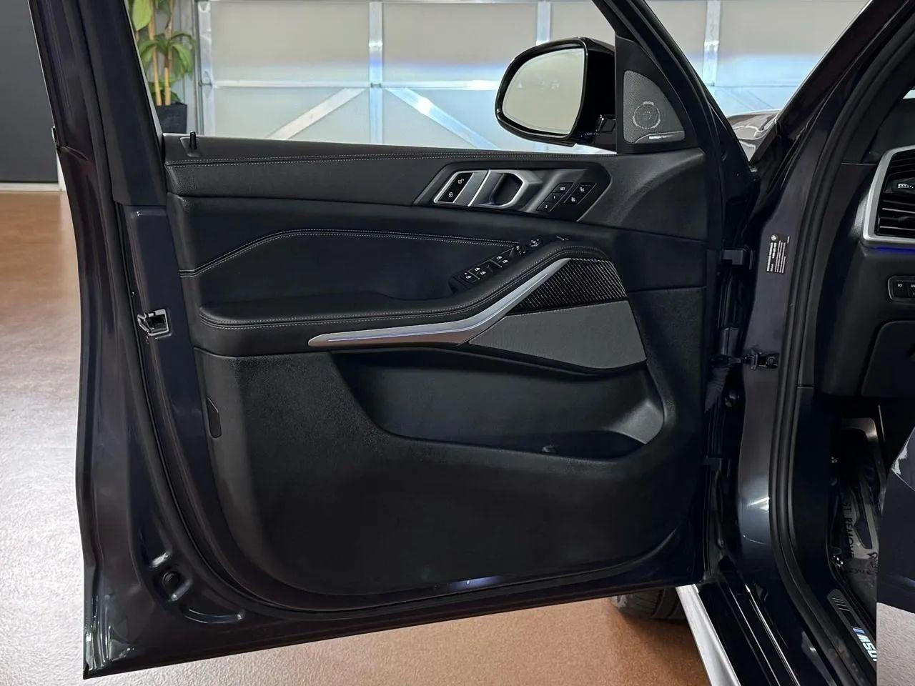 BMW X5 M50i 2021