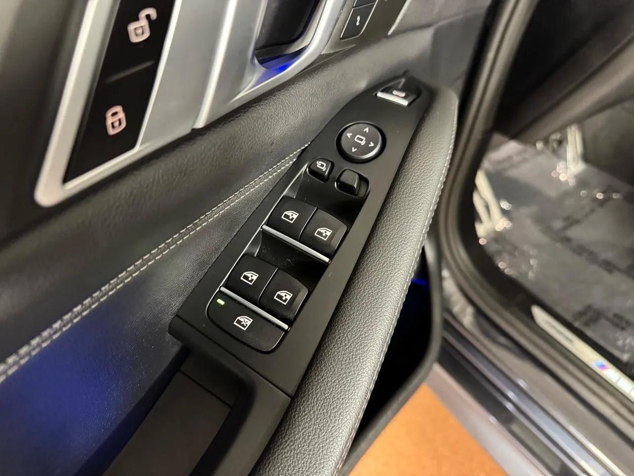 BMW X5 M50i 2021