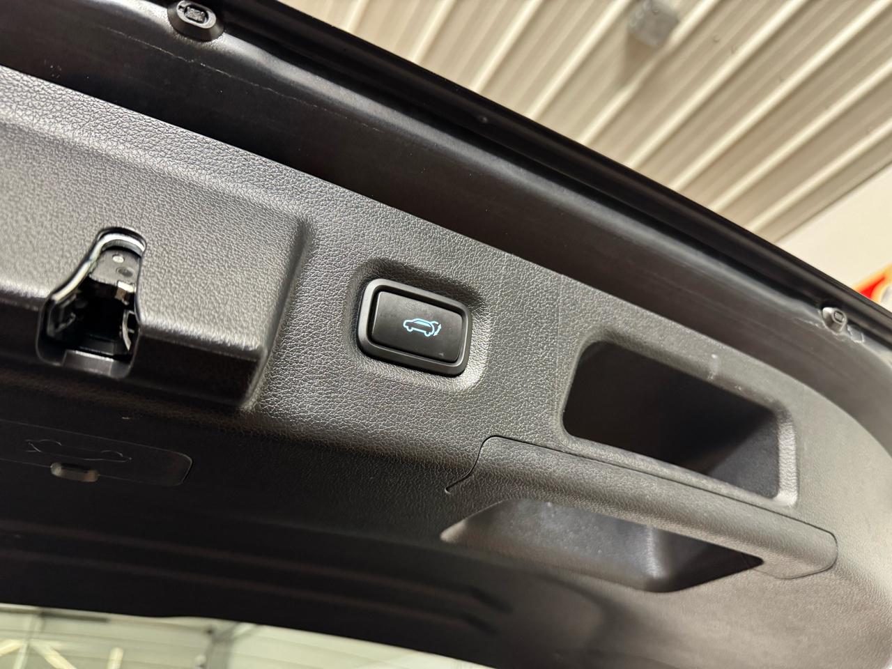 Hyundai Santa Fe SEL AWD 2023