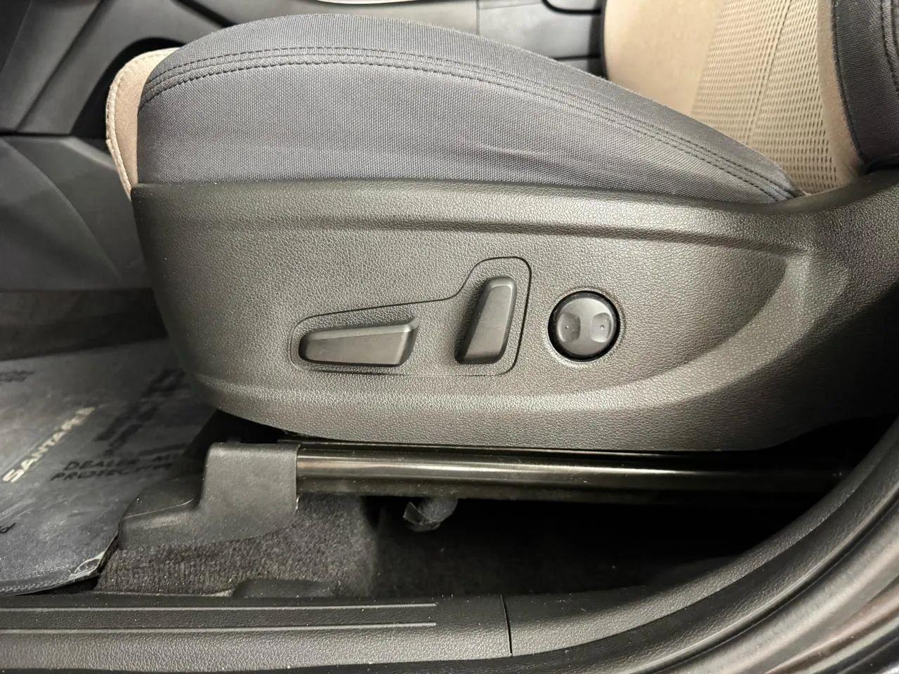 Hyundai Santa Fe SEL AWD 2023
