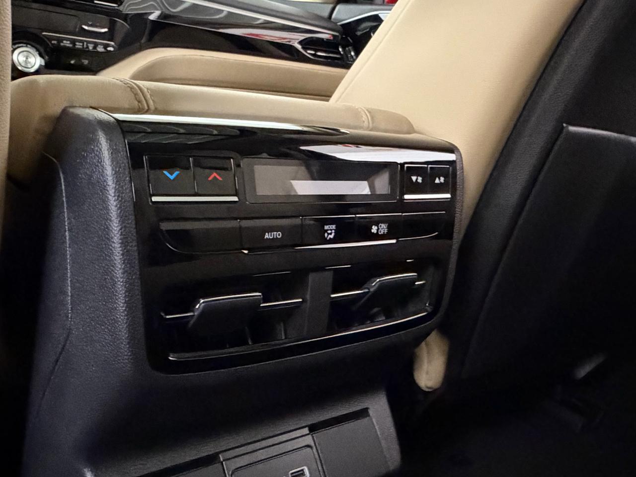 Acura MDX SH-AWD 2023