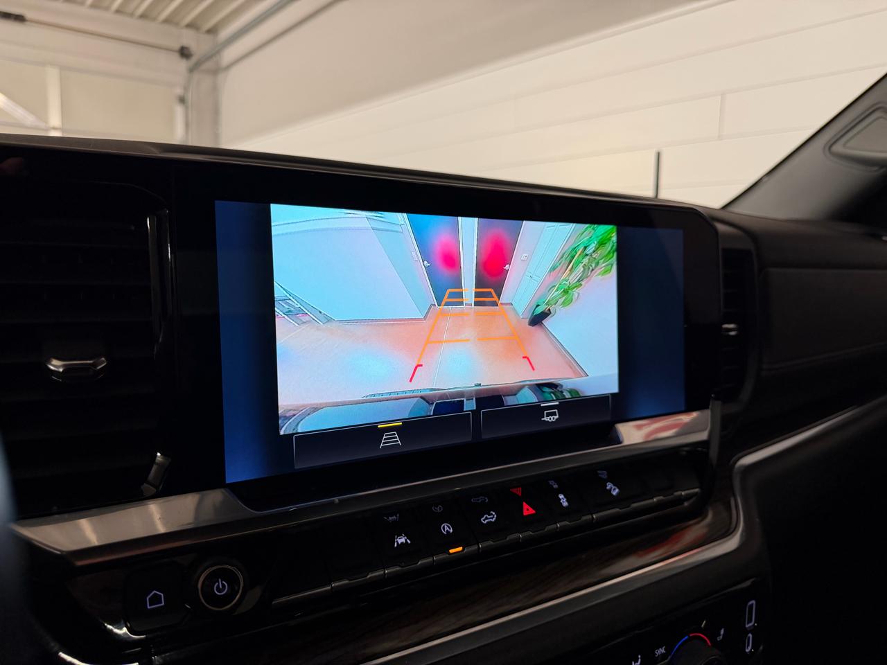 Chevrolet Silverado 1500 RST Crew Cab Long Box 4WD 2022