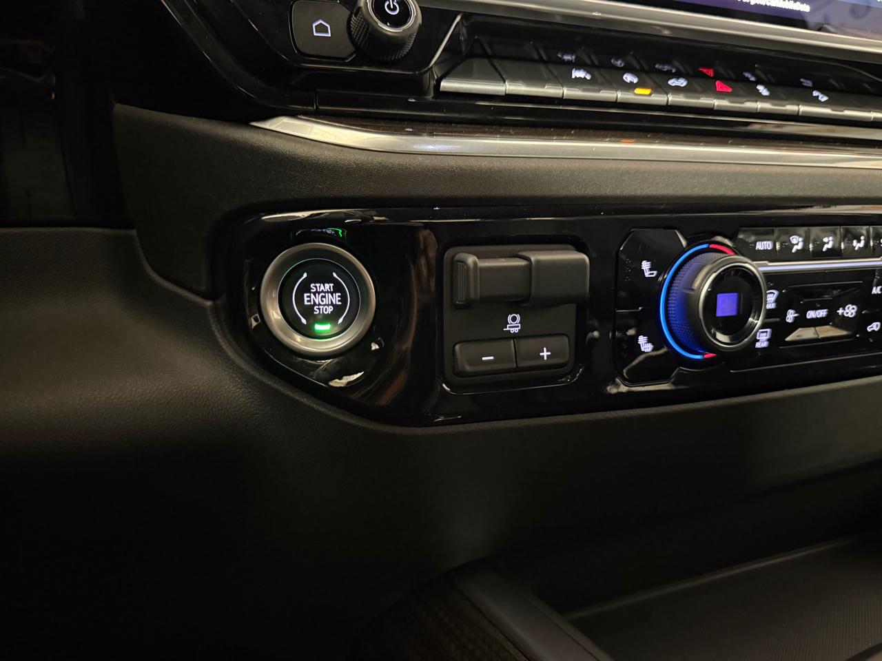 Chevrolet Silverado 1500 RST Crew Cab Long Box 4WD 2022