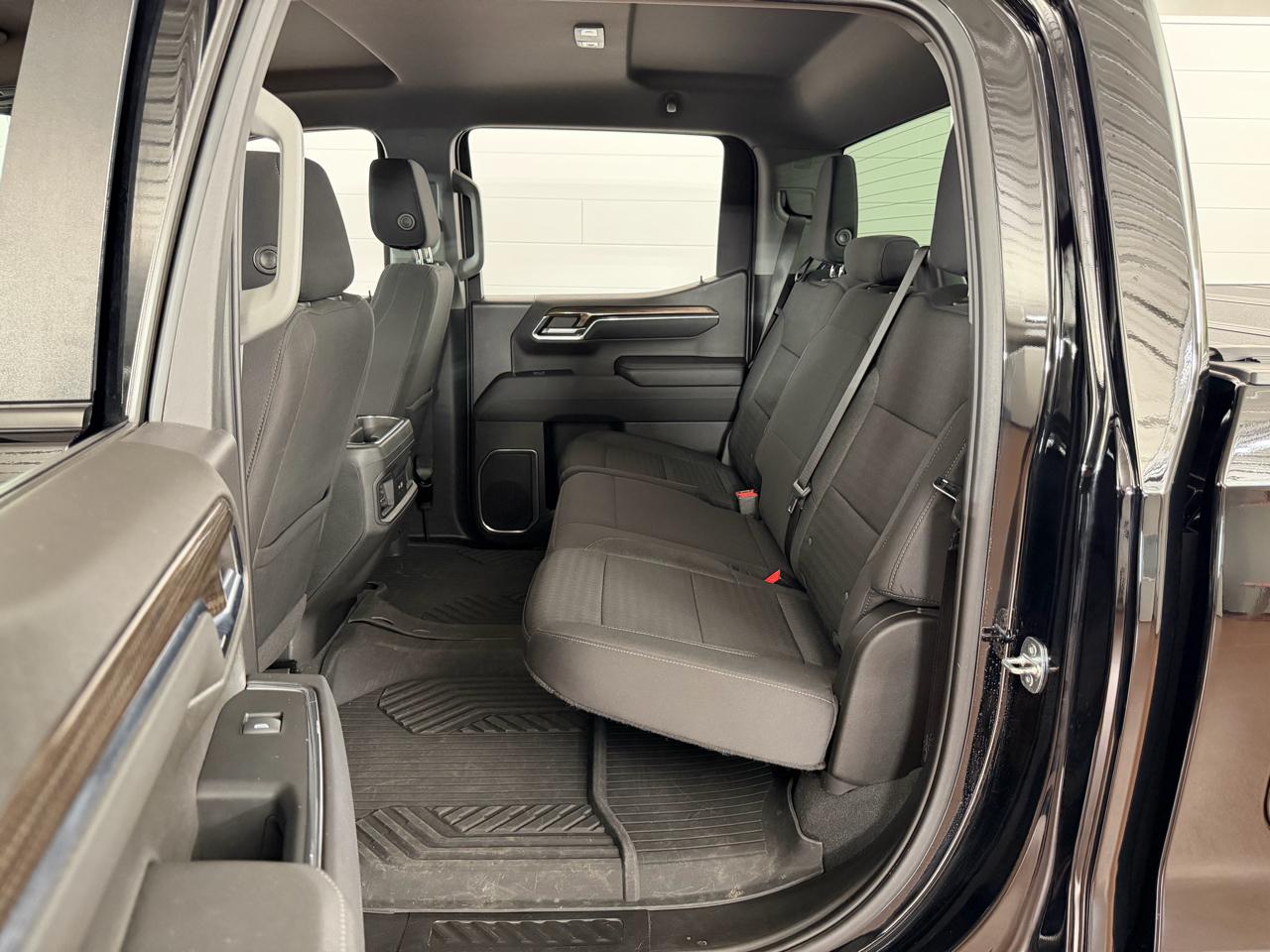 Chevrolet Silverado 1500 RST Crew Cab Long Box 4WD 2022