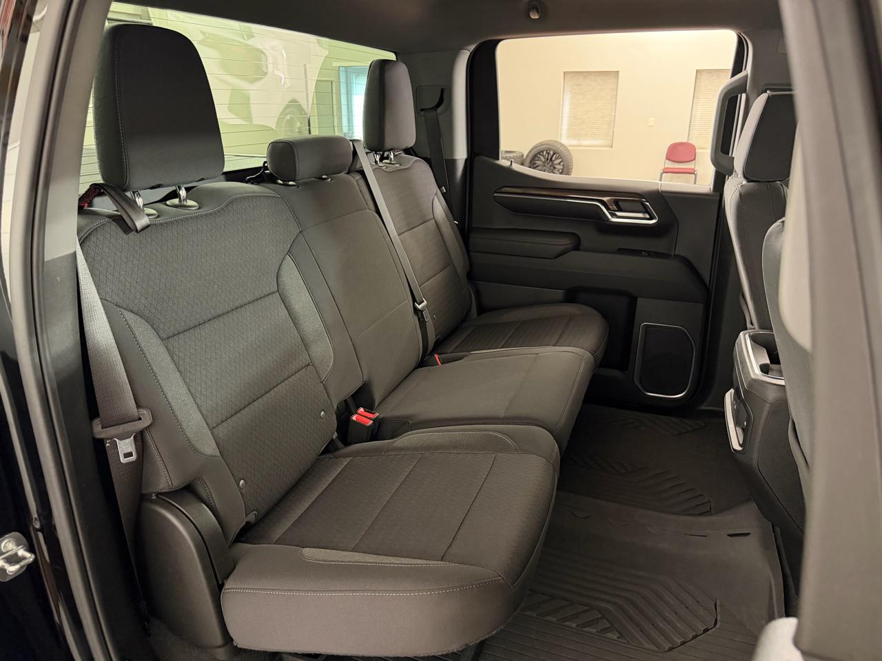 Chevrolet Silverado 1500 RST Crew Cab Long Box 4WD 2022