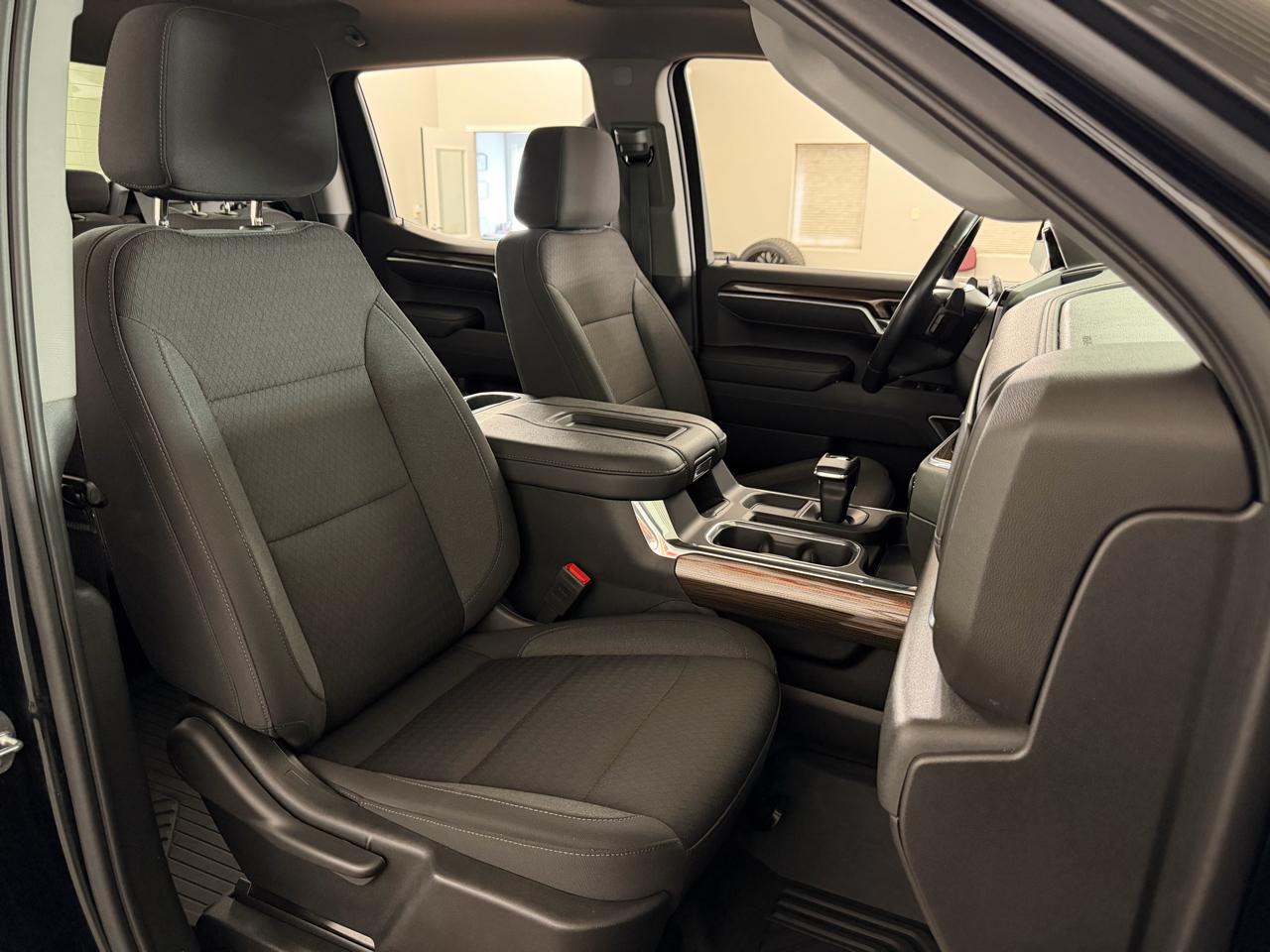 Chevrolet Silverado 1500 RST Crew Cab Long Box 4WD 2022