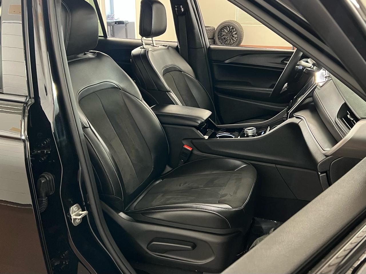 Jeep Grand Cherokee Altitude 4x4 2023